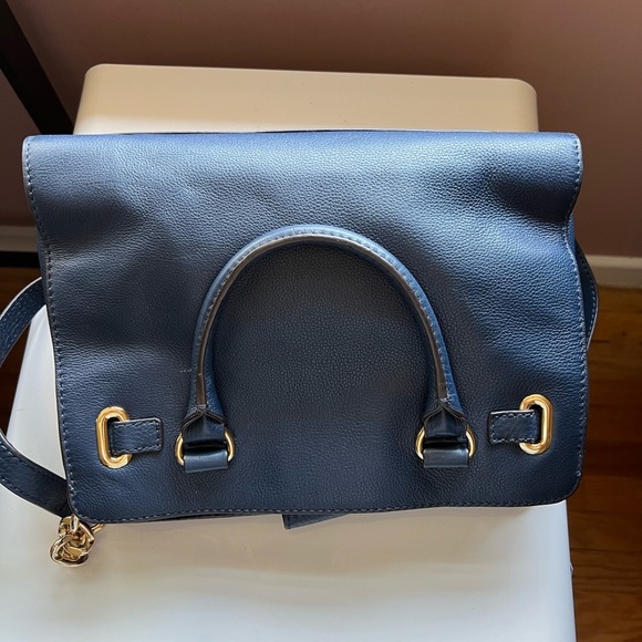 MICHAEL KORS Hamilton Belted Convertible Tote in Pebbled Navy Leather - Picture 3 of 12